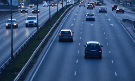 Immer auf der Mittelspur fahren ist verboten